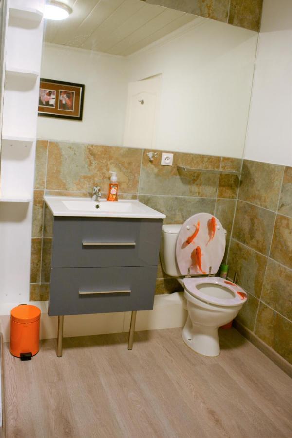 Bed and Breakfast Les noyers aulnay à Aulnay  Extérieur photo