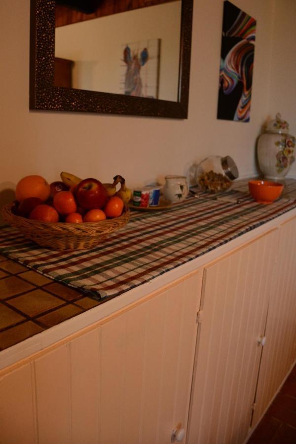 Bed and Breakfast Les noyers aulnay à Aulnay  Extérieur photo